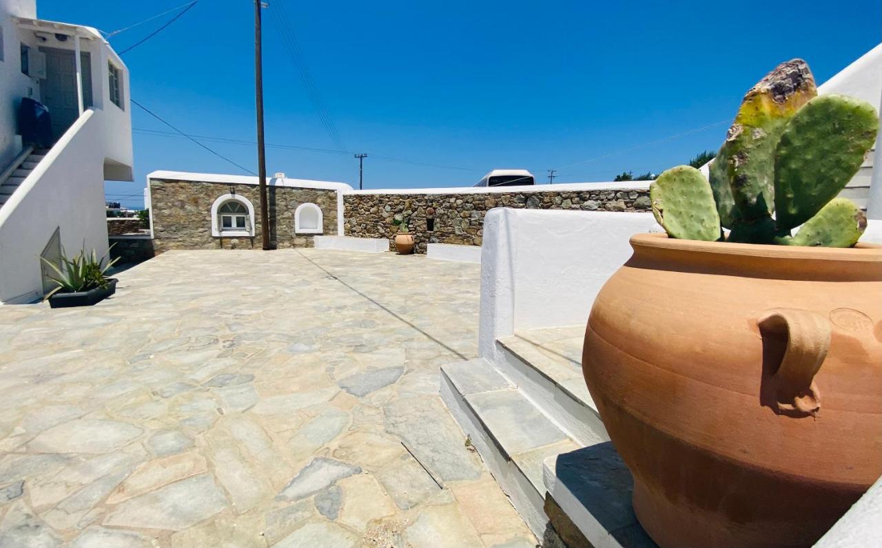 Sing And Blossom Accommodation Mykonos Town Exterior photo